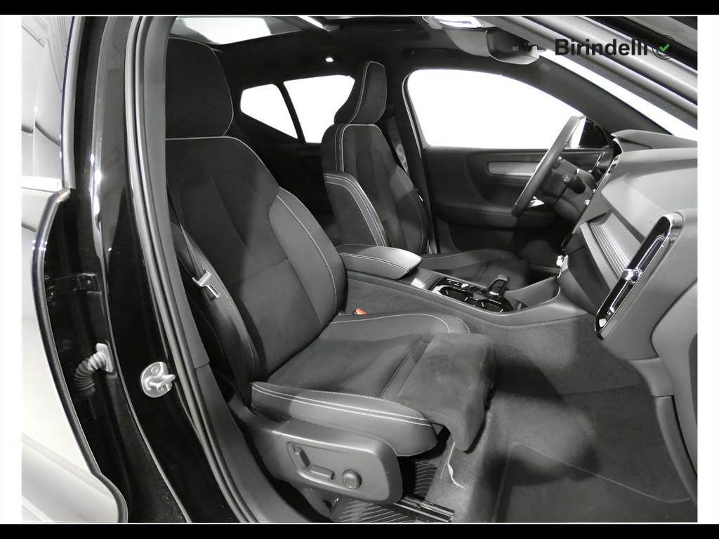 VOLVO XC40 (2017-->) - XC40 B4 AWD automatico Ultimate Bright