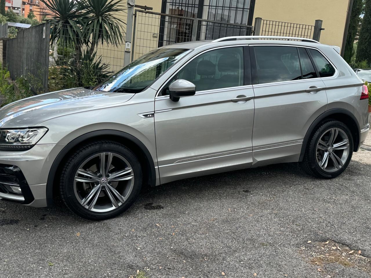 Tiguan 1.6 TDI RLINE BlueMotion rline PERFETTA CERTIFICATA