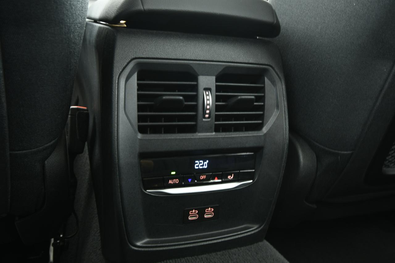 BMW 320d Touring mhev 48V xdrive Business Advantage auto APP CONNECT