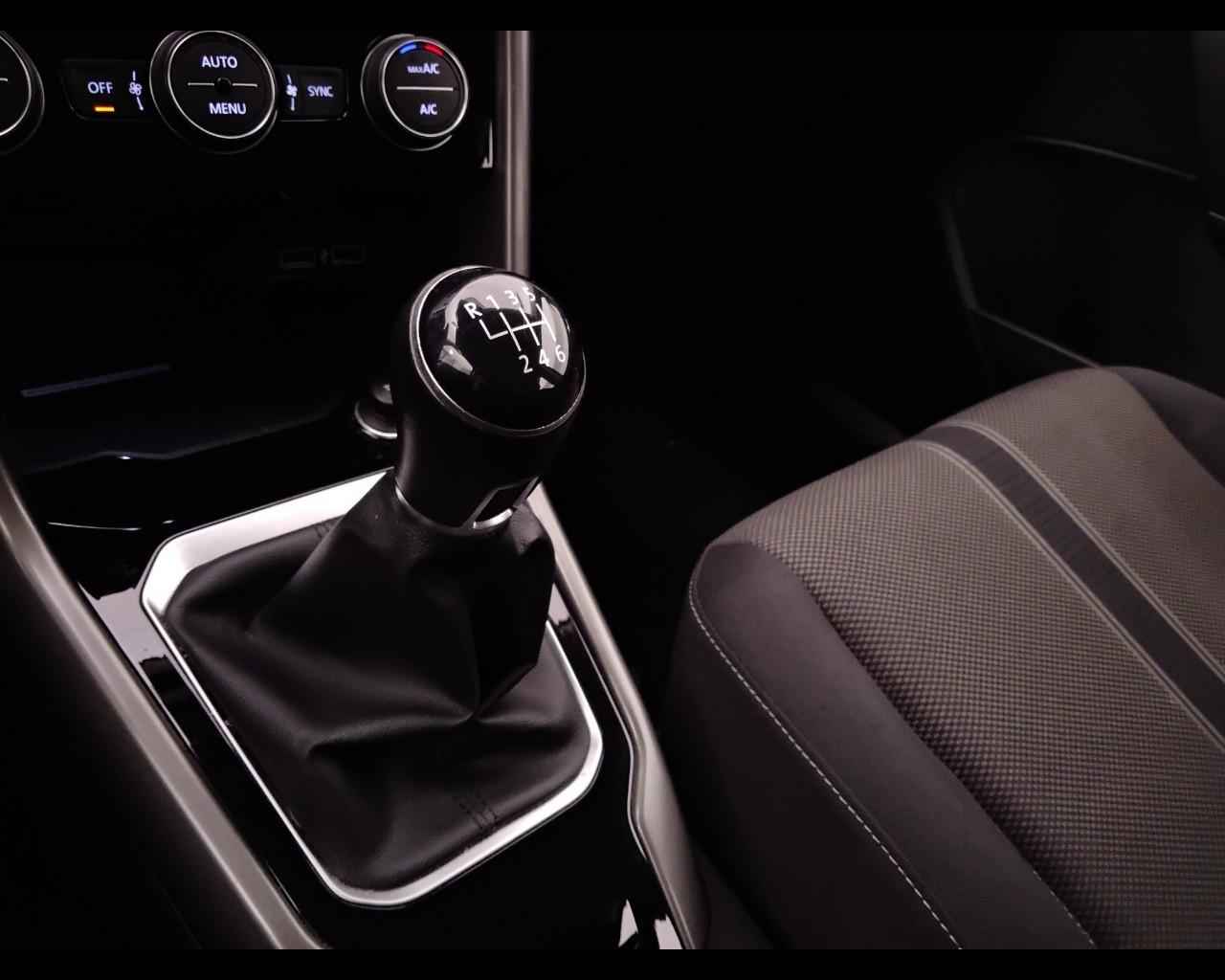 VOLKSWAGEN T-Roc 2017 - T-Roc 1.6 tdi Style