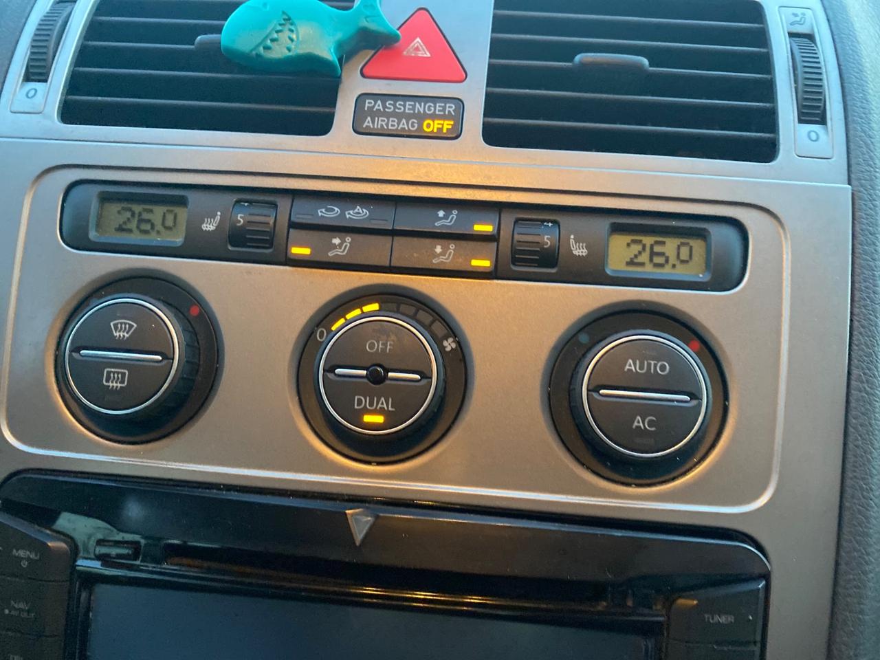 Volkswagen Touran 2.0 TDI 7 posti pelle FULL OPTIONAL