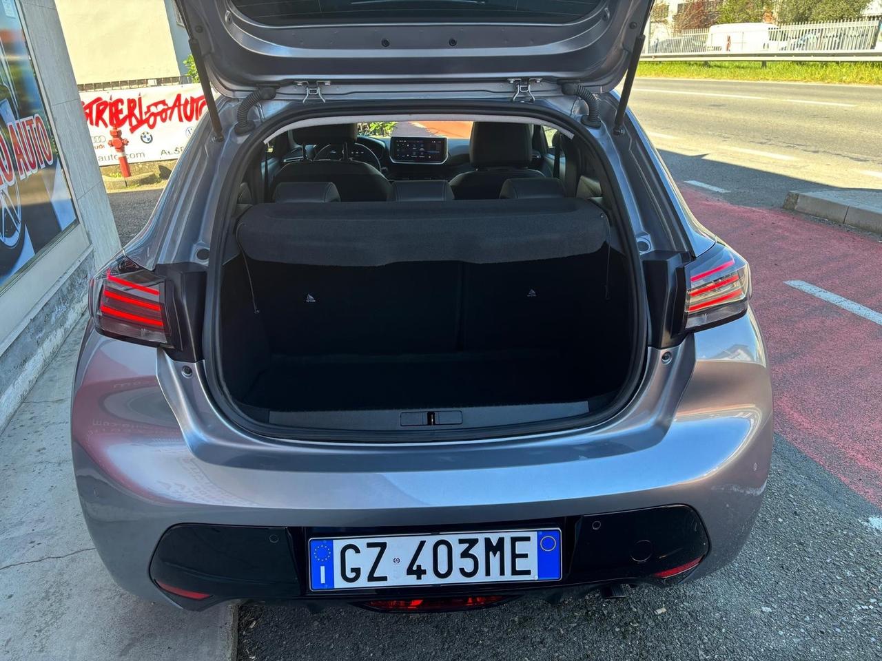 Peugeot 208 PureTech 100 Stop&Start 5 porte Allure