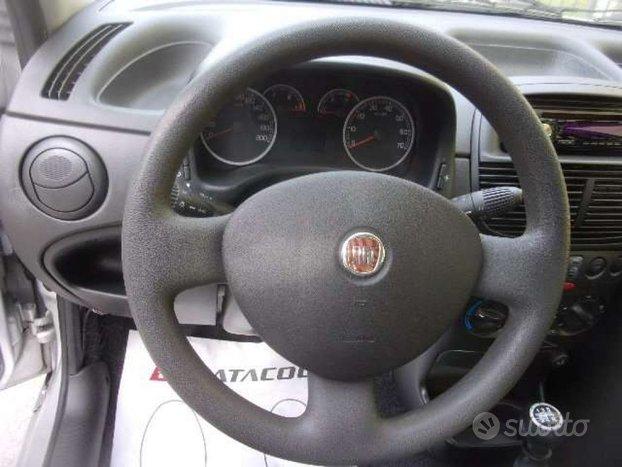 FIAT Punto 5p 1.2 Classic-SOLO 102.000 KM !!