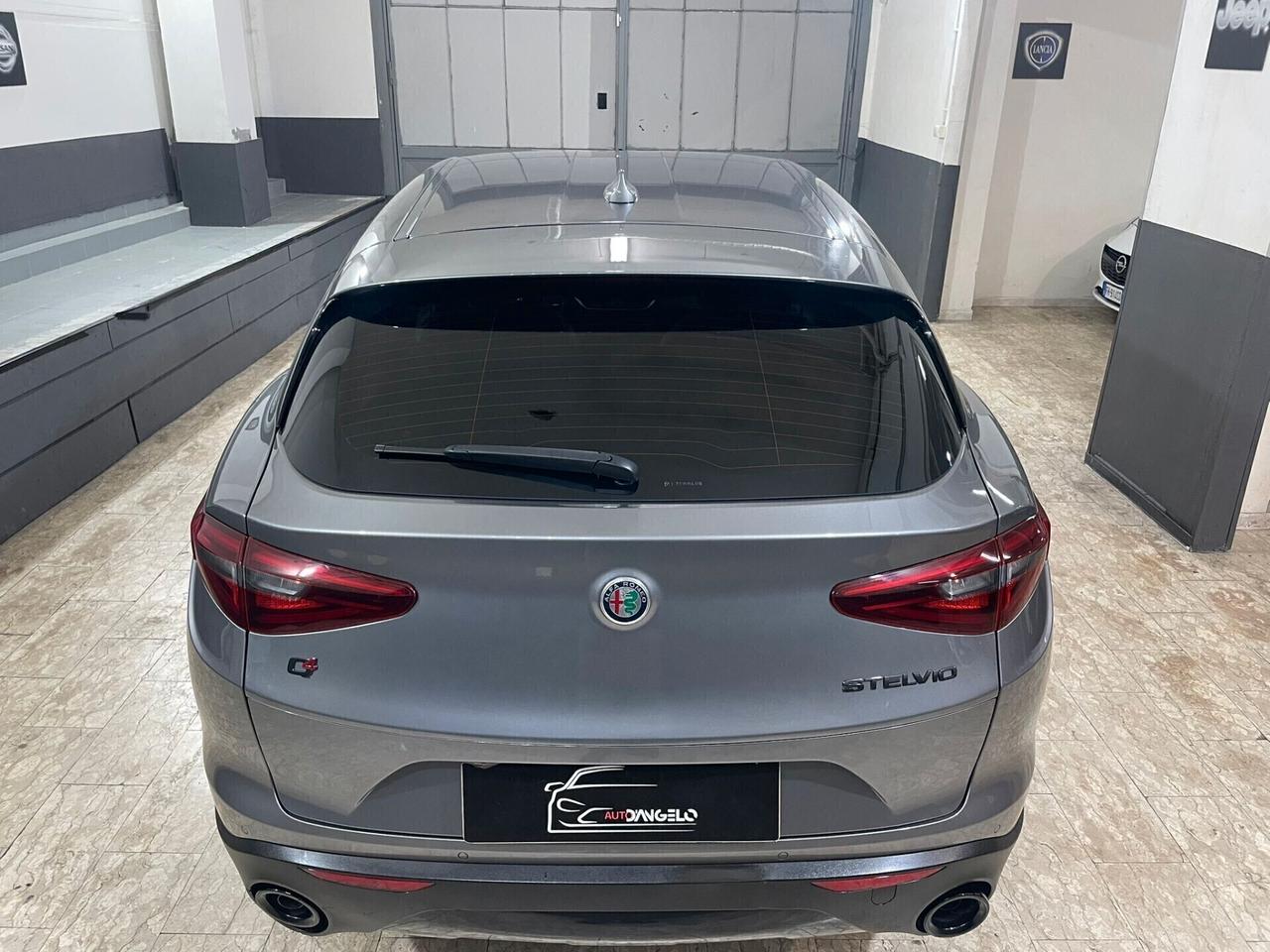 Alfa Romeo Stelvio 2.2 Turbodiesel 190 CV AT8 Q4 Sprint