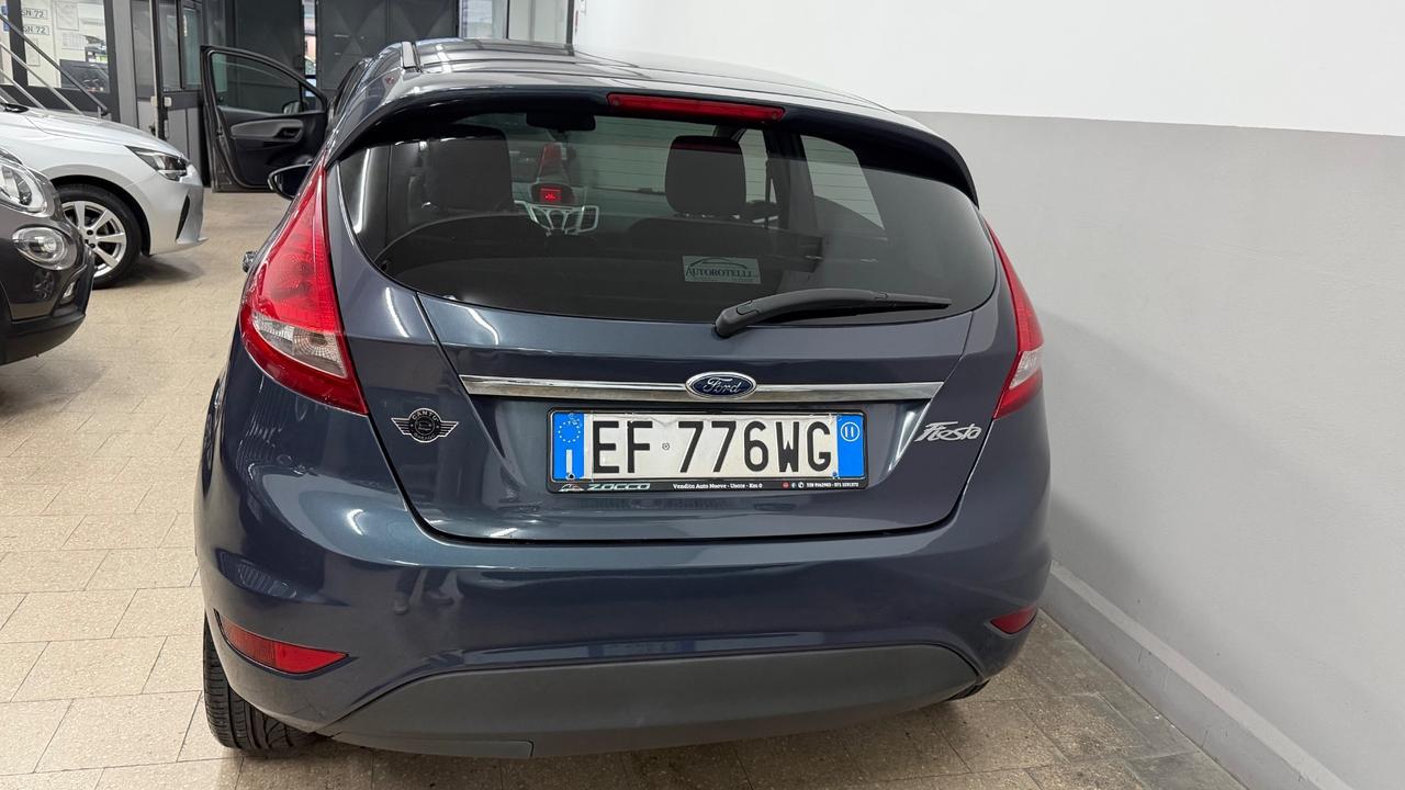 Ford Fiesta 1.4 16V 5p. Bz.- GPL Titanium Bs. 2011