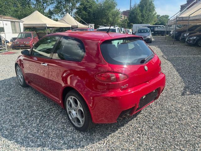 Alfa Romeo 147 3.2 GTA V6 - VETTURA INTROVABILE