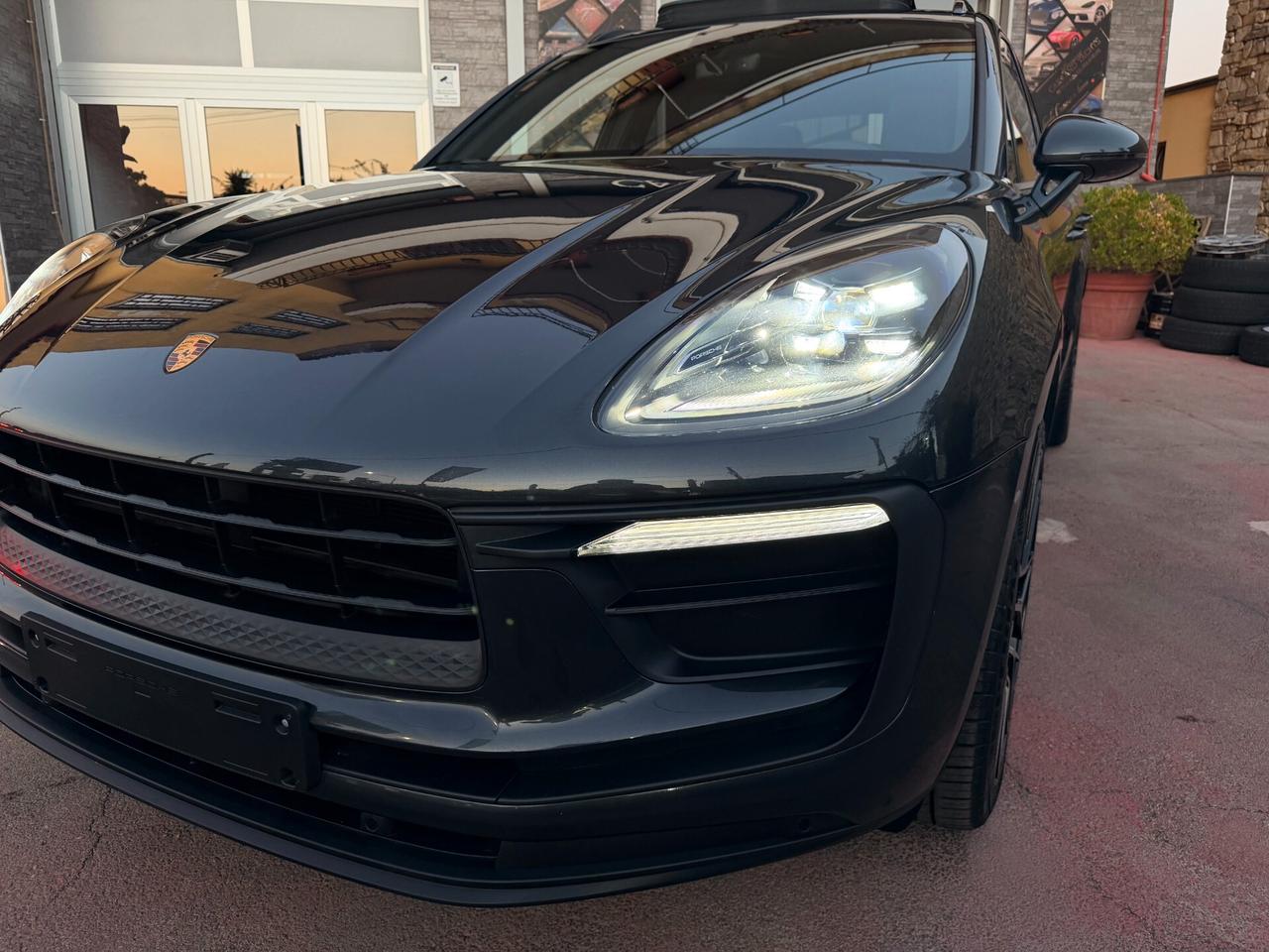 Porsche Macan 2.0 265- PASM-TETTO-MY 22-IPER FULL