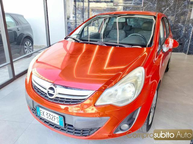 OPEL Corsa 1.2 5 porte Cosmo