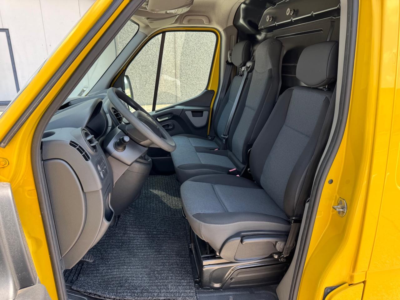 Renault Master 2.3 Dci 130cv L2H2