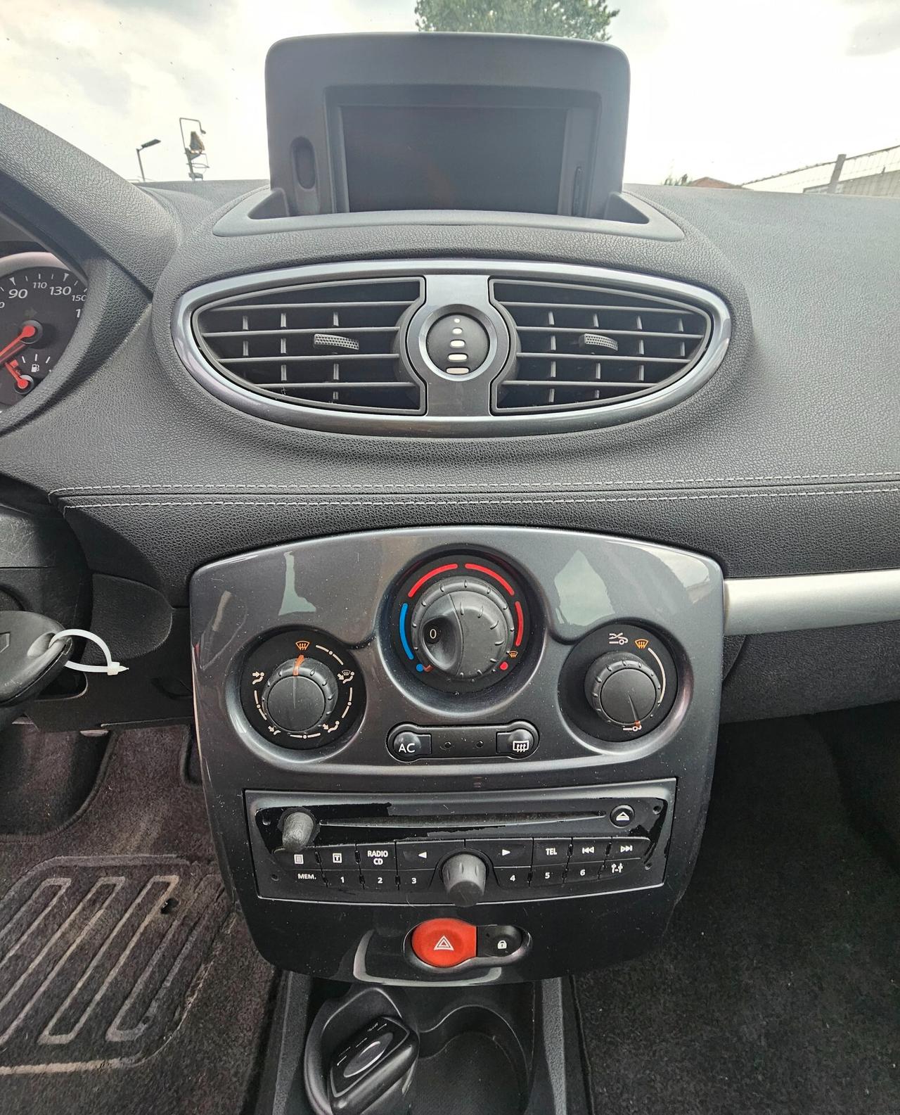 Renault Clio 1.2 16V SporTour GUIDABILE DA NEOPATENTATI
