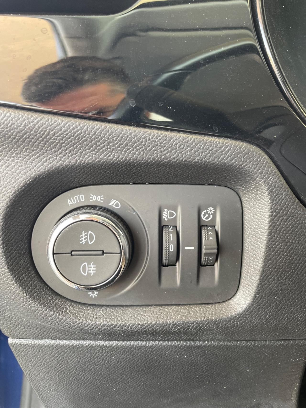 Opel Corsa 1.5 D 100 CV Elegance