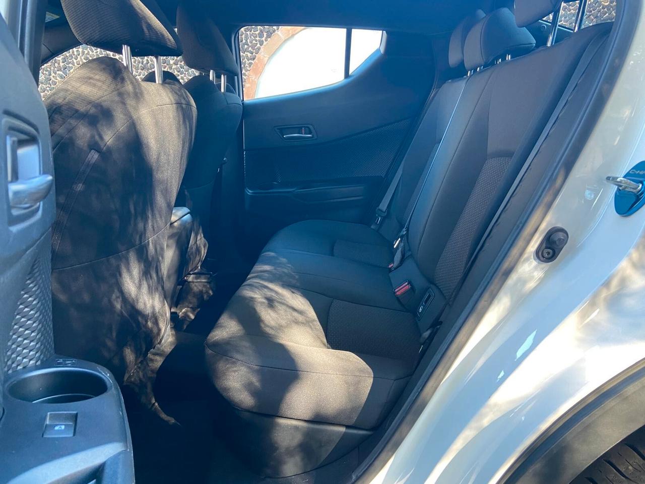 Toyota C-HR 1.8 Hybrid E-CVT Active