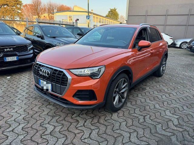 AUDI Q3 35 TDI S tronic S-LINE EDITION