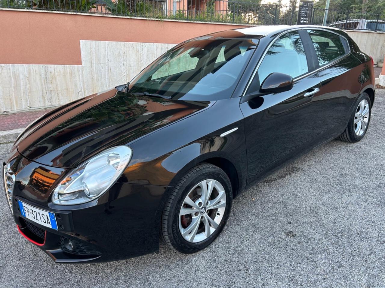 Alfa Romeo Giulietta 1.6 JTDm garanzia di 12 mesi