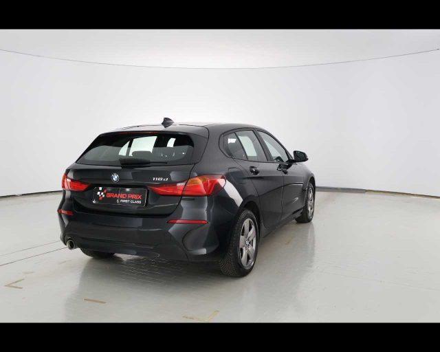 BMW 116 d 5p. Business Advantage