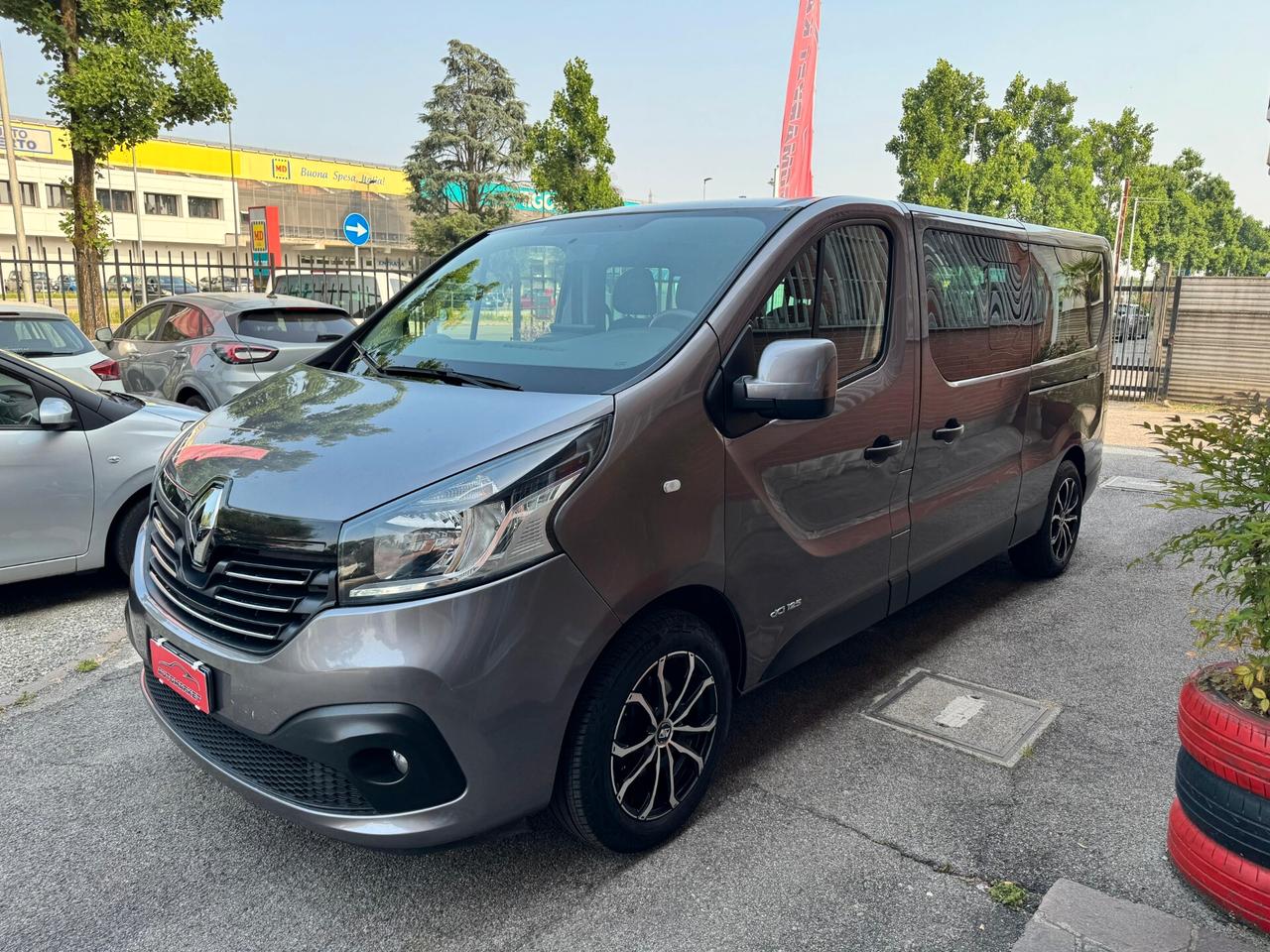 Renault Trafic 1.6 DCI 125CV 9 POSTI