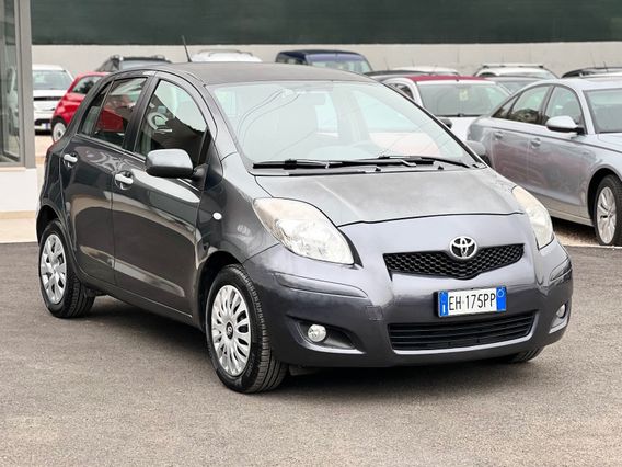 Toyota Yaris 1.3 Benzina M-MT 2011 - 108ooo KM