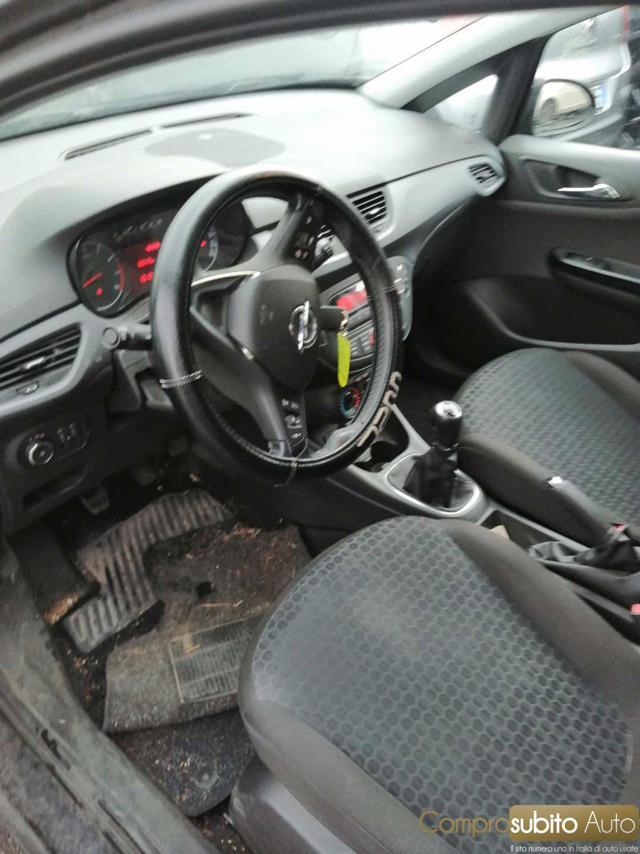 OPEL Corsa 1.2 5 porte Cosmo