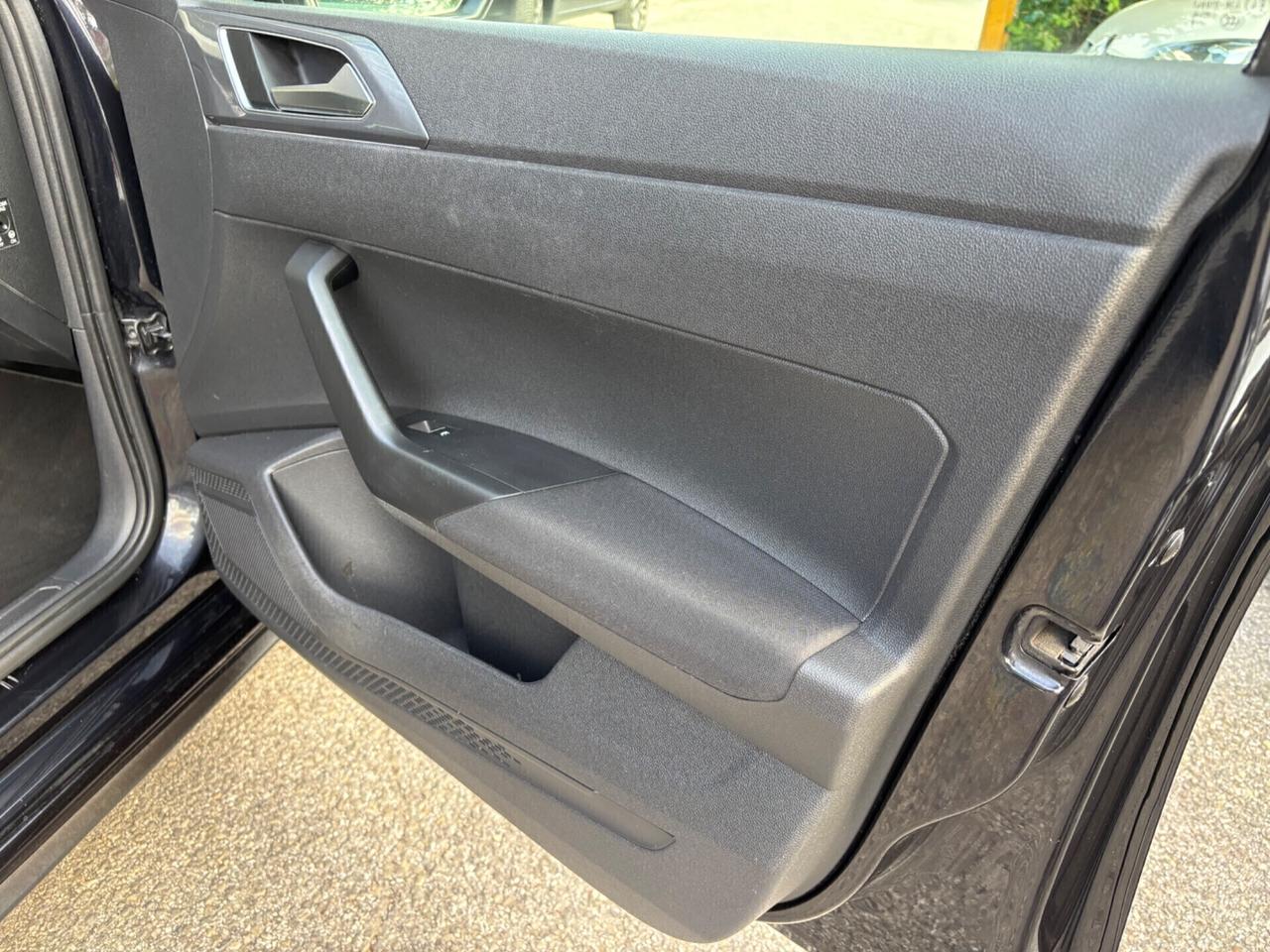 Volkswagen Polo 1.0 metano R-Line OK NEOPATENTATI