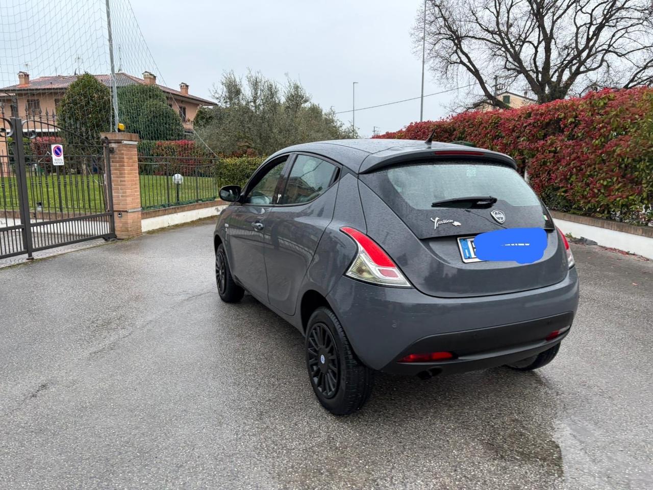 Lancia Ypsilon Metano Ecochic Elefantino
