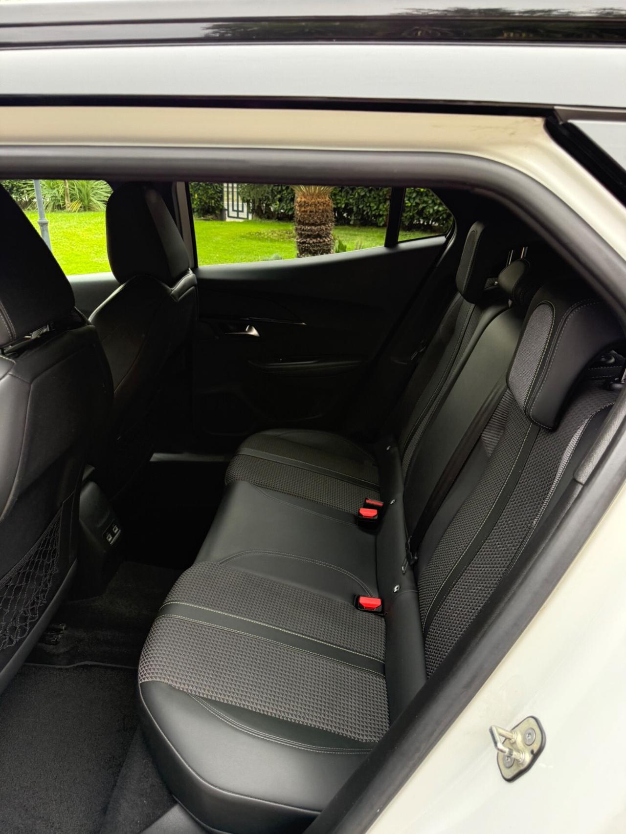 Peugeot 2008 BlueHDi 130 S&S EAT8 GT uni proprietario