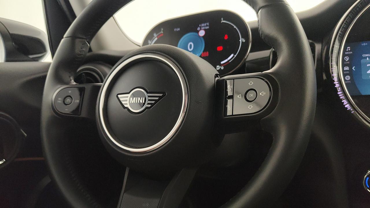 MINI Mini IV F55 2021 5p - Mini 5p 1.5 Cooper Essential auto