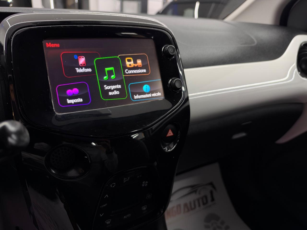 Toyota Aygo 1.0 69CV x-clusiv Full Opt Car-Play