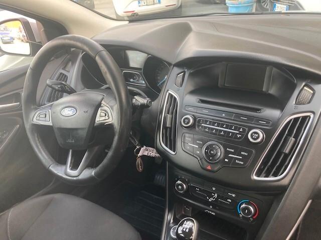 Ford Focus 1.6 120 CV GPL SW Titanium