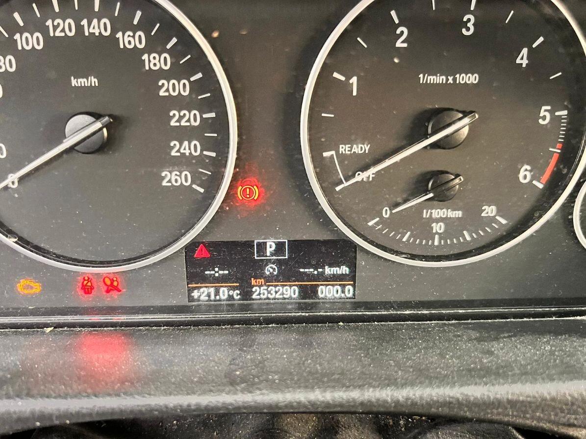 Bmw 316 316d Touring Sport LEGGI