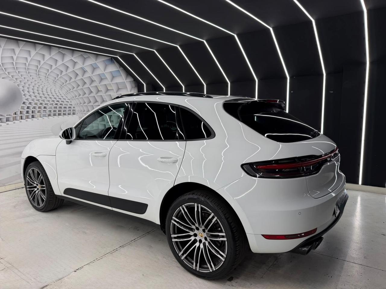Porsche Macan 2.0 245CV PDK-IPER FULL-KM CERTIFICATI-12 MESI GARANZIA-GOMMATA NUOVA 4 STAGIONI-PERMUTE