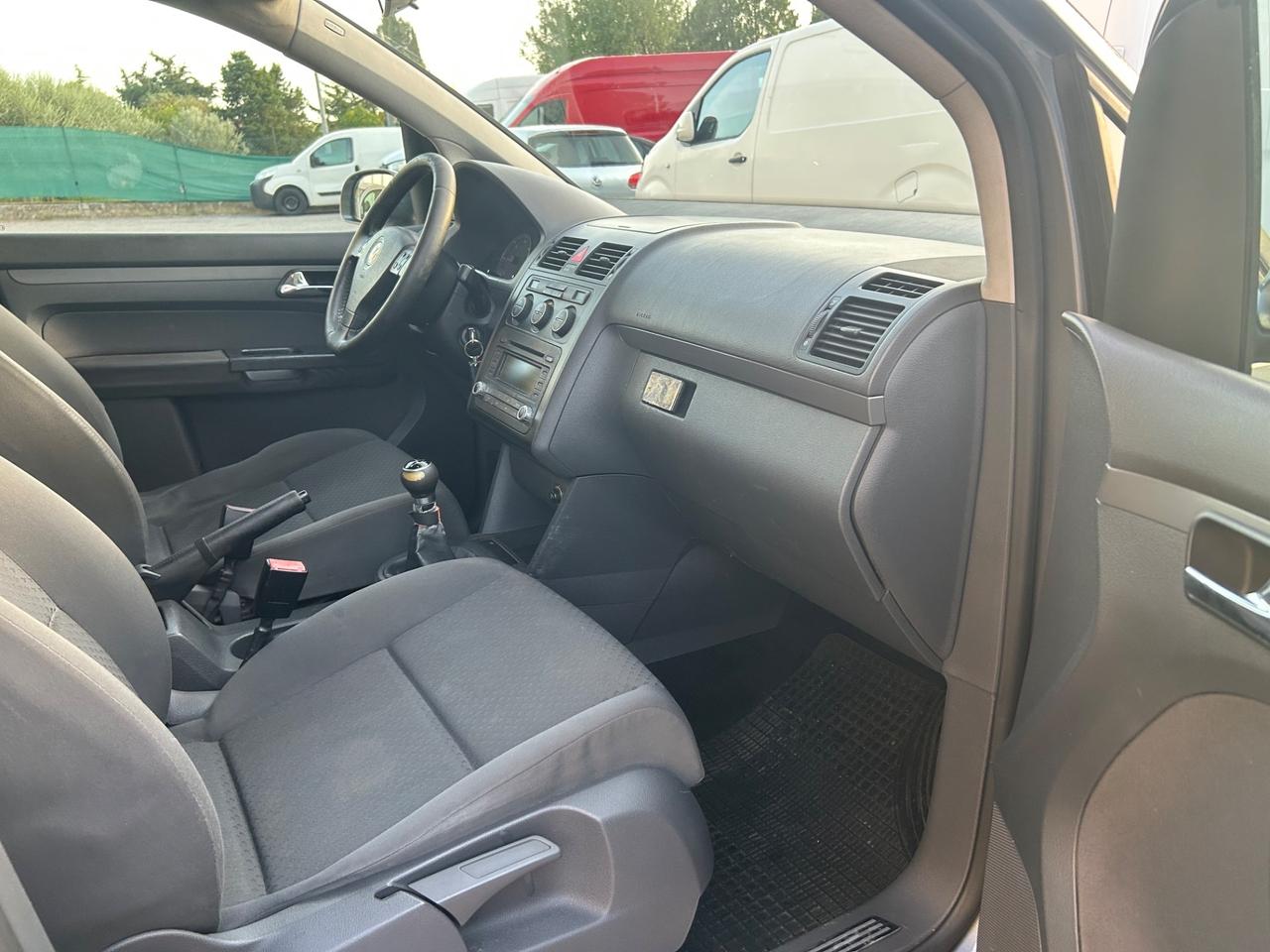 Volkswagen Touran 1.9 TDI 105CV 7 Posti Gancio Traino