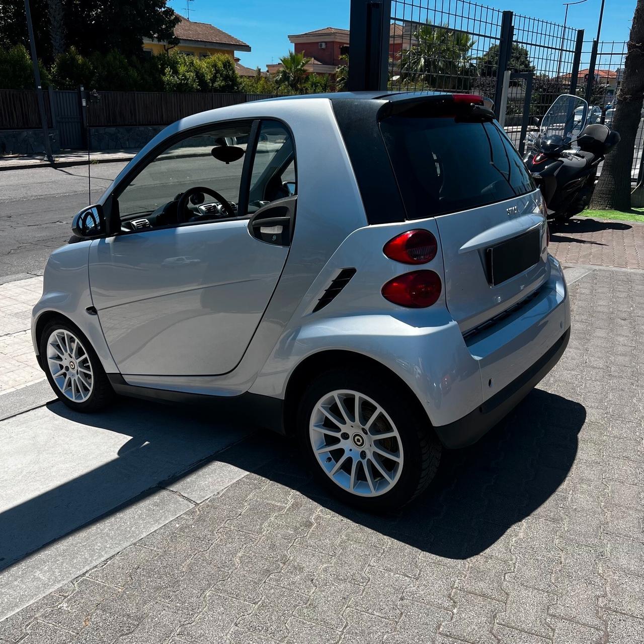 Smart ForTwo 1000 52 kW MHD coupé passion