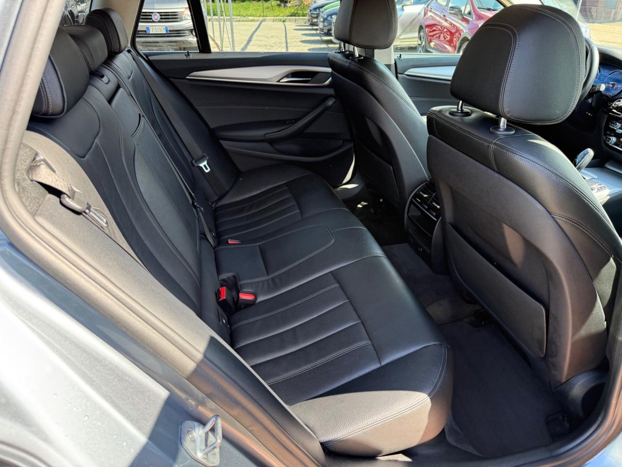 Bmw 520d xDrive Touring Luxury