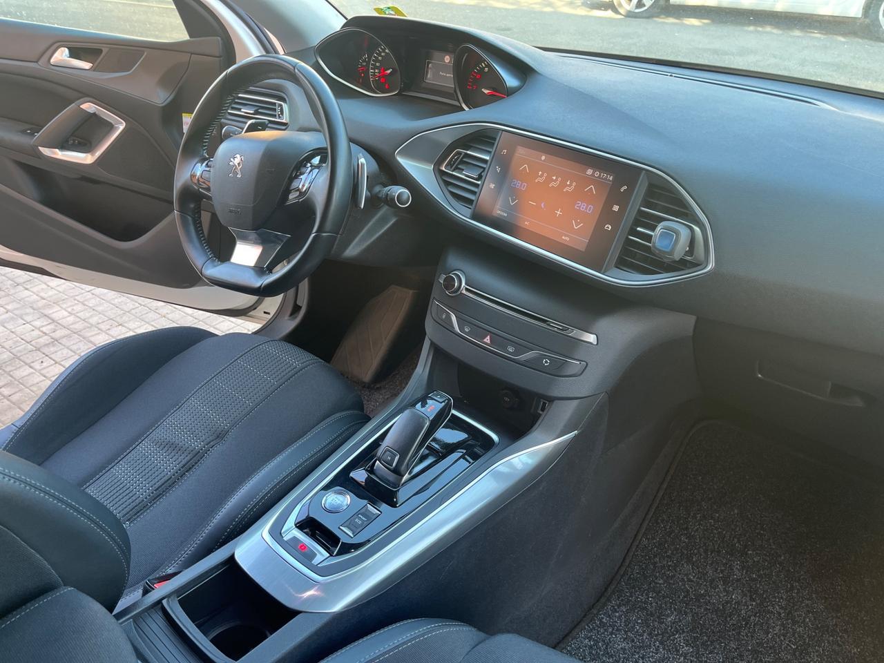 Peugeot 308 PureTech Turbo 130 S&S SW Allure