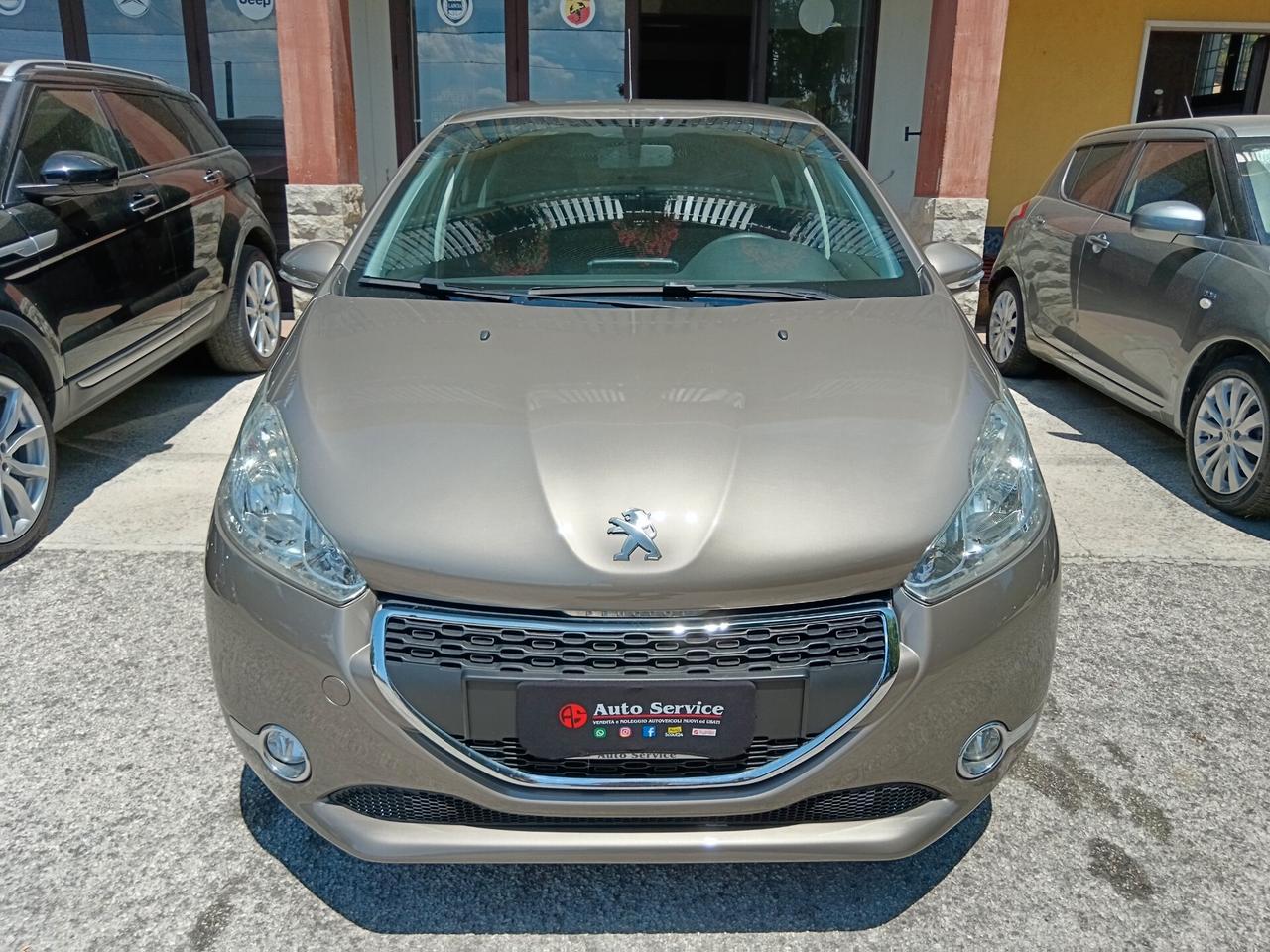 Peugeot 208 1.4 HDi 68CV 5P NEOPATENTATI