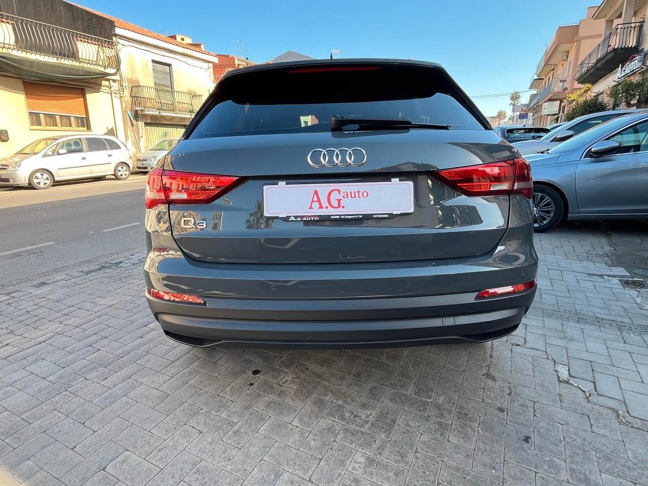 Audi Q3 35 2.0 TDI S-TRONIC BUSINESS ADVANCED