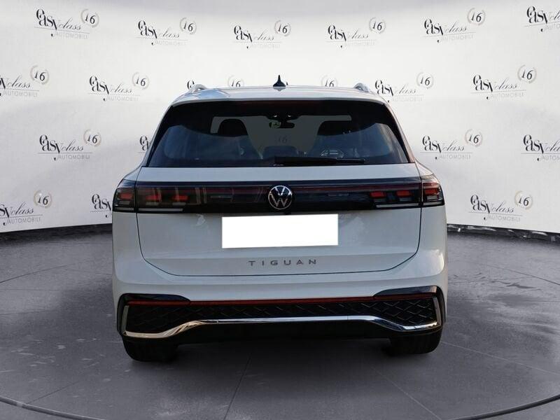 Volkswagen Tiguan 2.0 TDI 150 CV EVO SCR DSG Nuovo Modello R-Line 19" Camera
