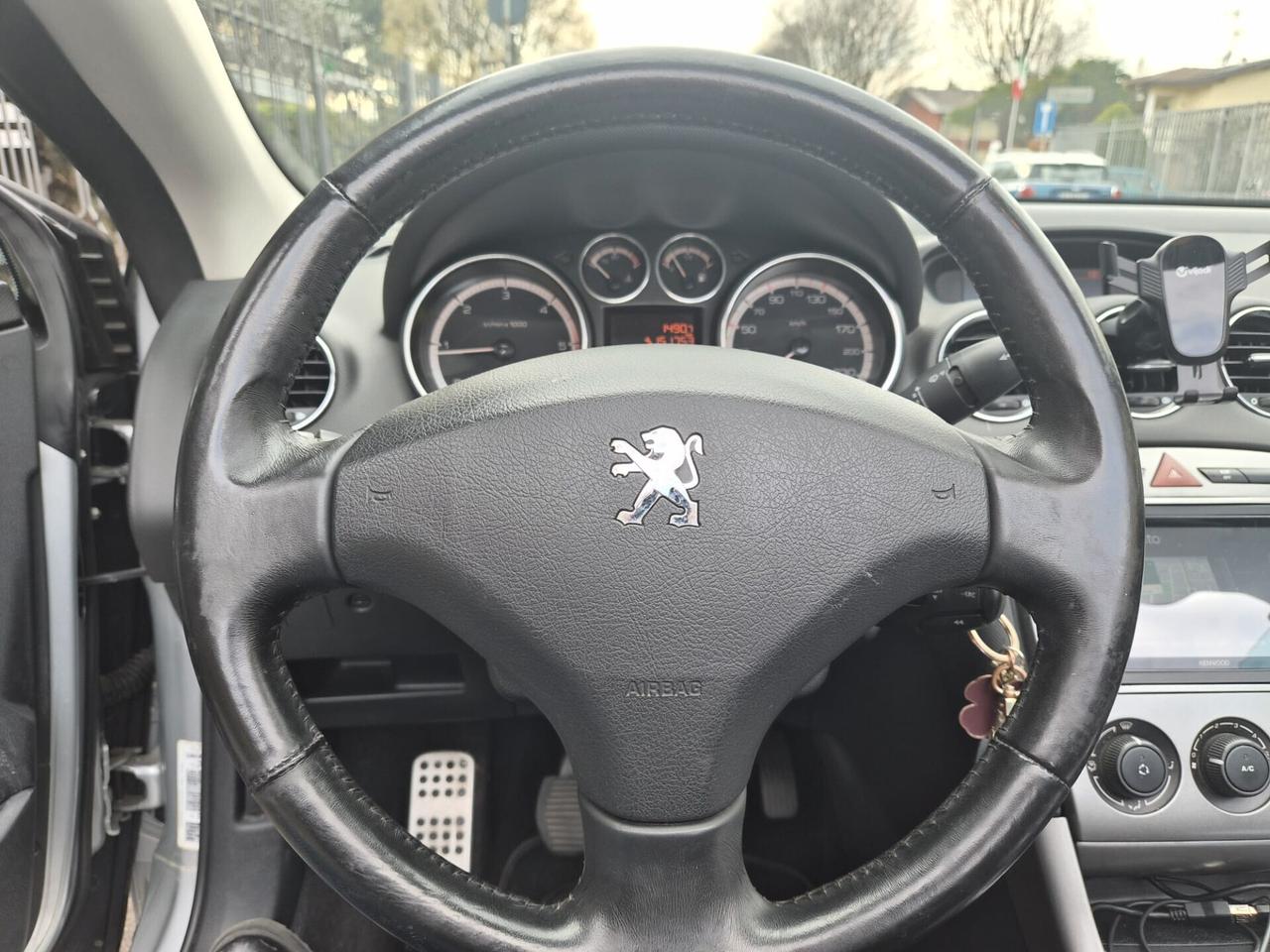Peugeot 308 CC. 1.6 8V HDi 112CV 5p. Tecno