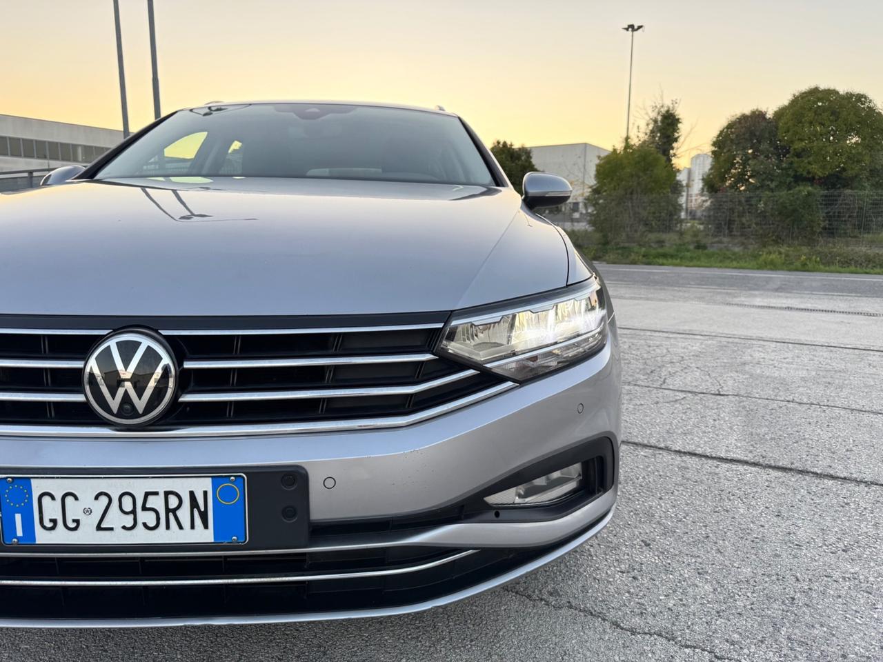 VOLKSWAGEN PASSAT Variant 2.0 Tdi Evo-Led Carplay 17