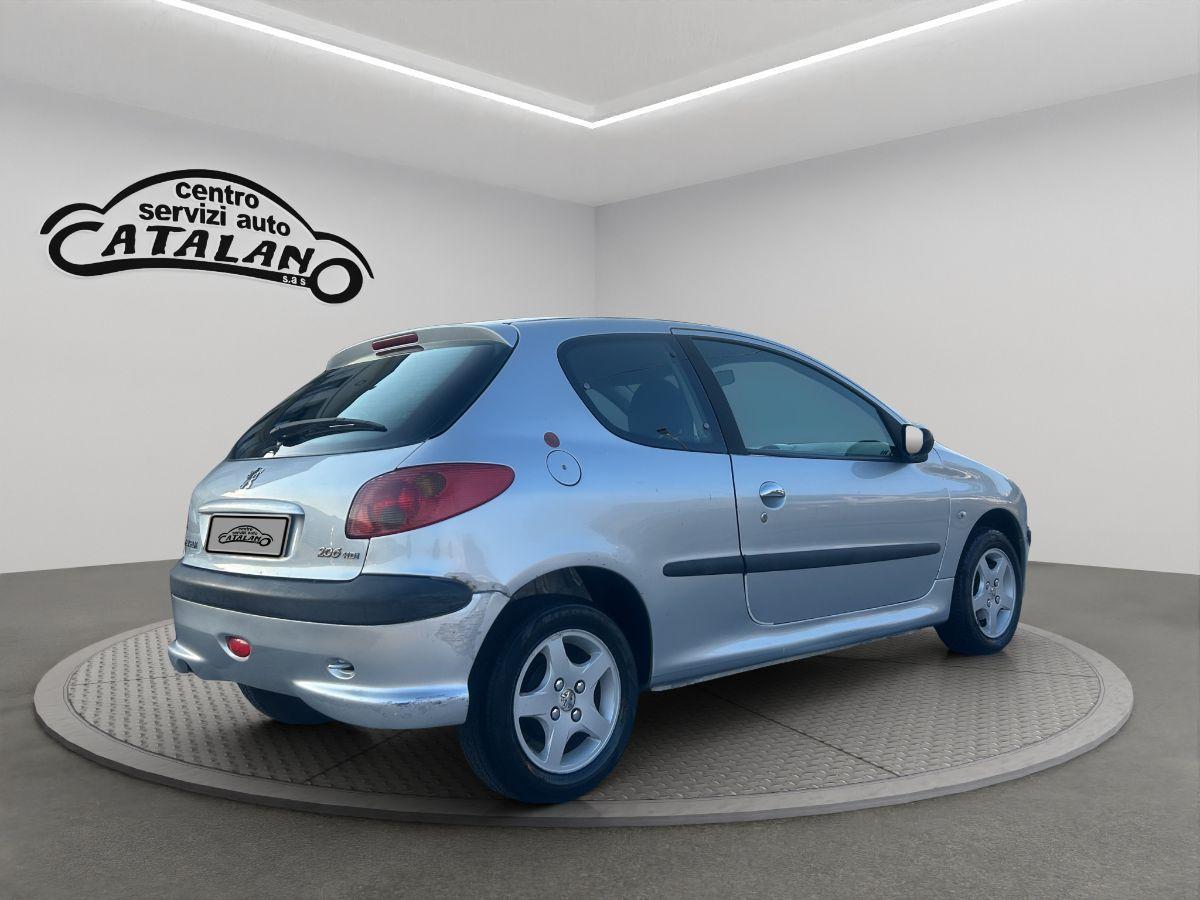PEUGEOT - 206 - 1.4 HDi 68CV 3p . XS