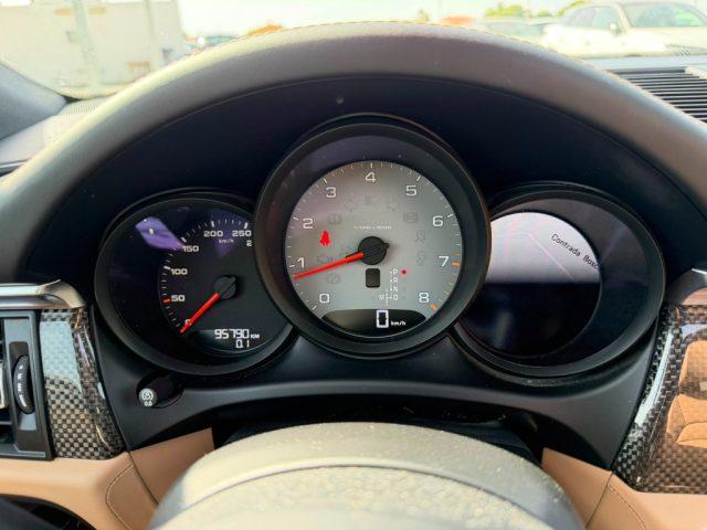 PORSCHE Macan 3.0 S