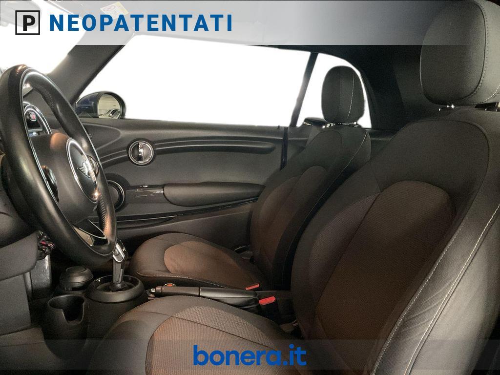 Mini Cooper D Cabrio 1.5 Cooper D Auto