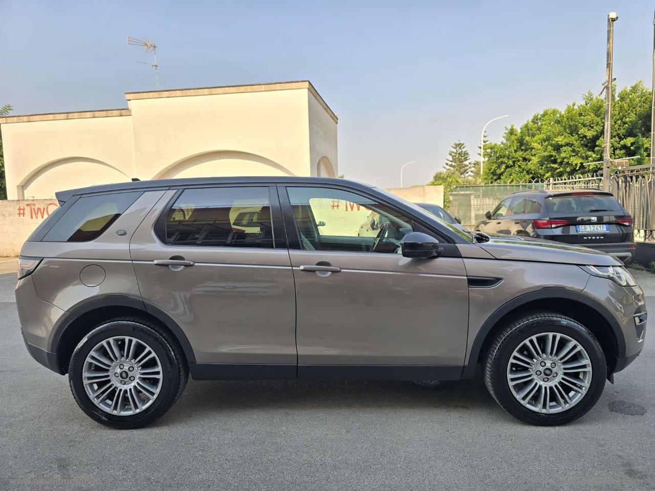 LAND ROVER Discovery Sport 2.0 TD4 150CV HSE Luxury