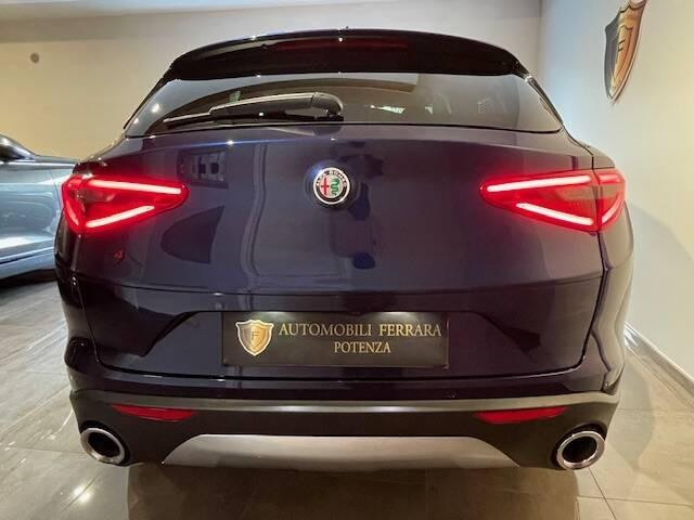 Alfa Romeo Stelvio 2.2 t Executive Q4 210cv auto my19