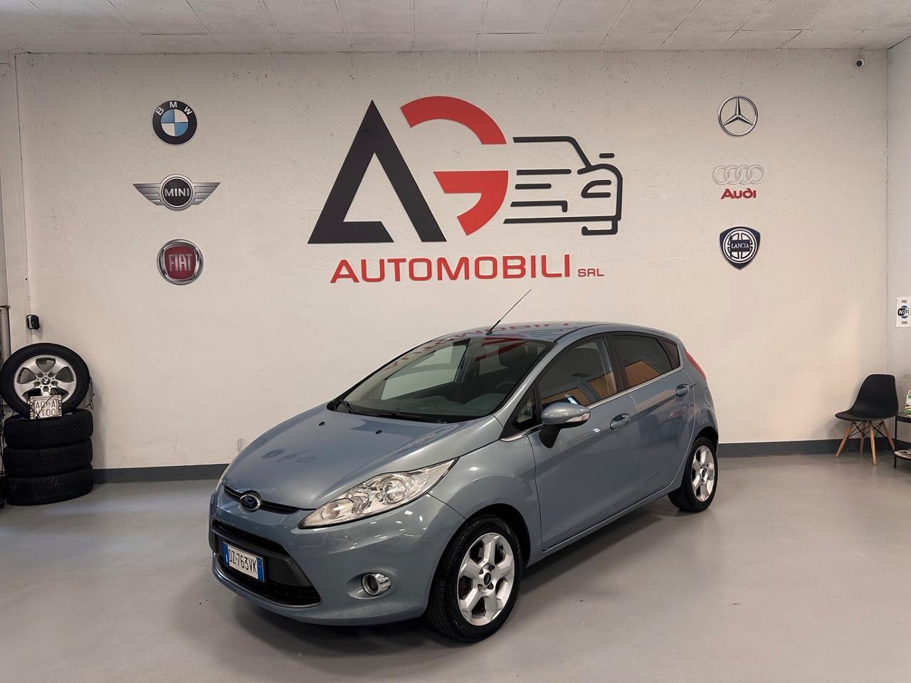 FORD FIESTA 1.4 BENZINA GPL 5 PORTE
