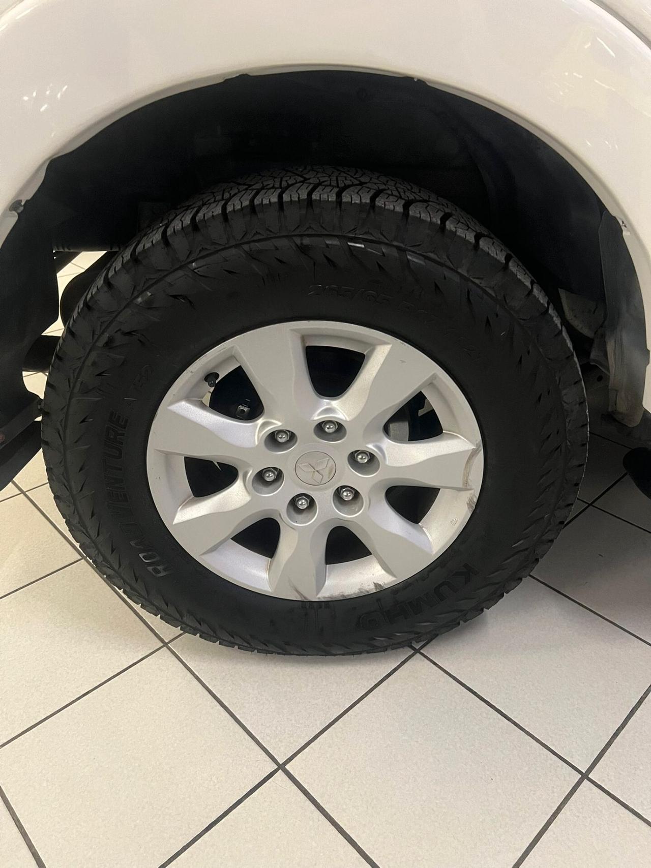 Pajero 3.2 cr Intense 200cv BLOCCO DIFFERENZIALE