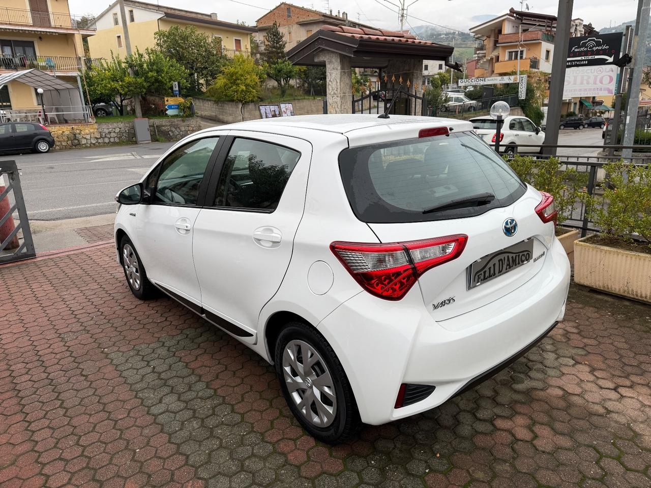 Toyota Yaris 1.5 Hybrid 5 porte Active