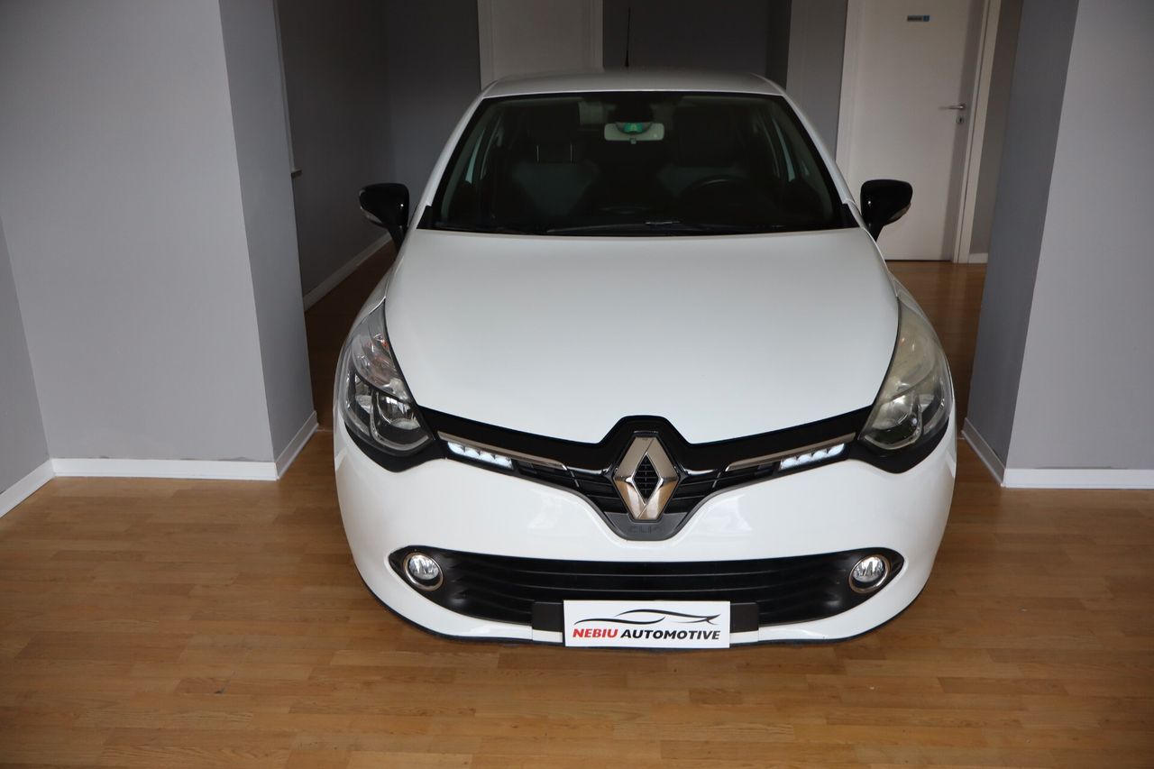 Renault Clio 2015 photo 2