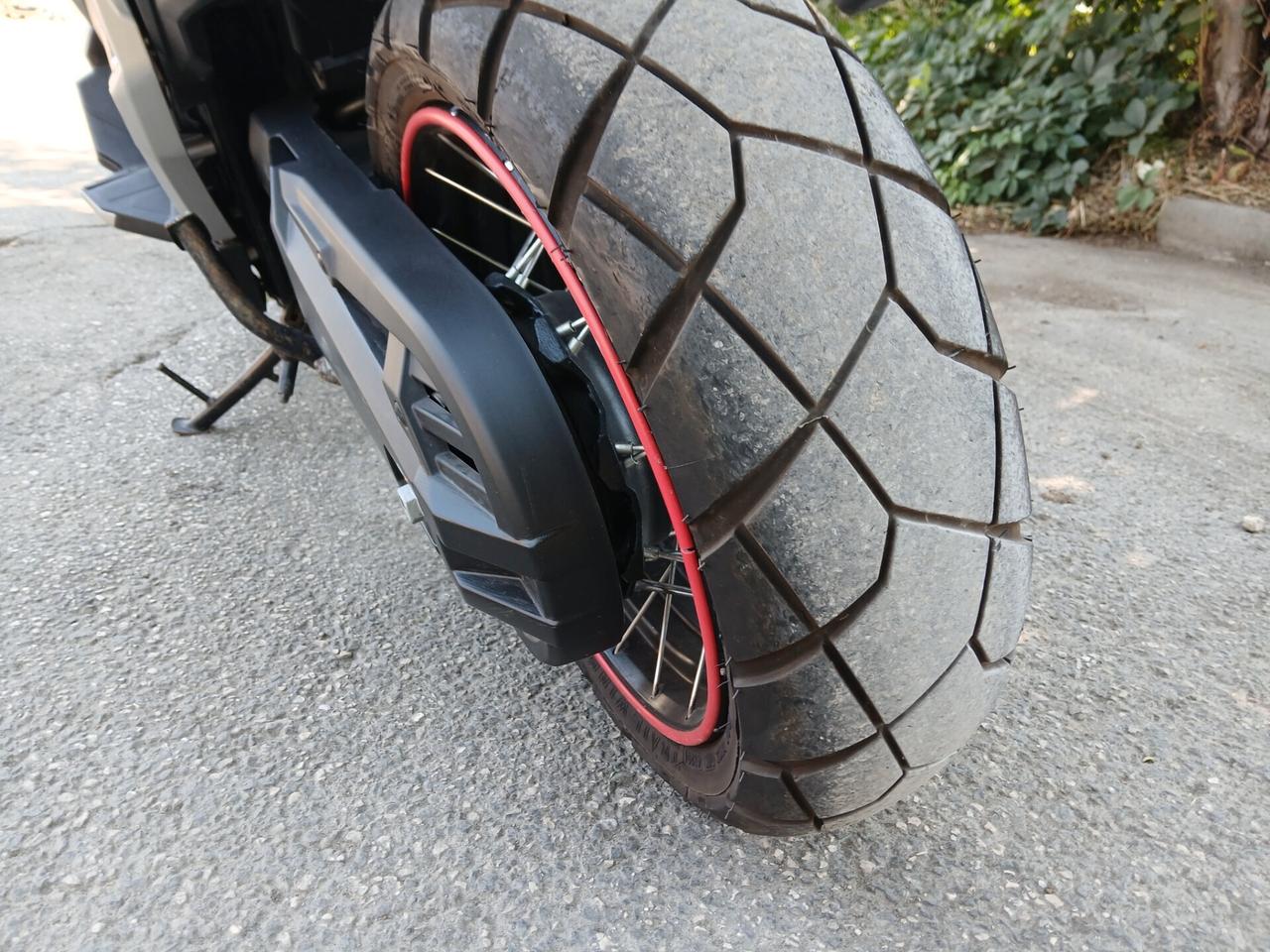 Honda X-ADV 750 anno 2019 ... 18 mila km