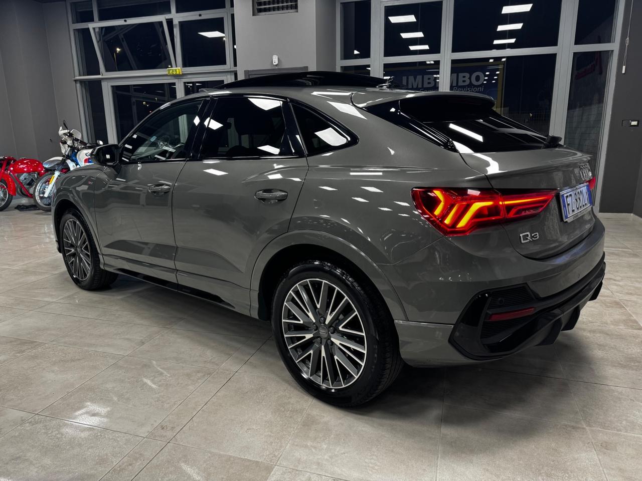 AUDI Q3 SBACK 2.0 TDI SLINE EDITION + TETTO APRIBILE